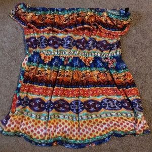 Super cute strapless shirt